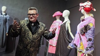 Историк моды Александр Васильев представит коллекцию оригинальных исторических костюмов в Минске!